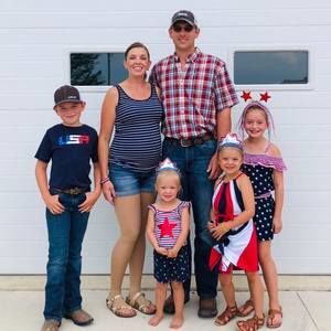 Meet your Posher, Deanna